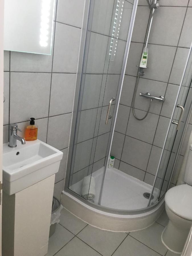Brydges Self-Catering Spaces And En-Suite Rooms Гастингс Экстерьер фото